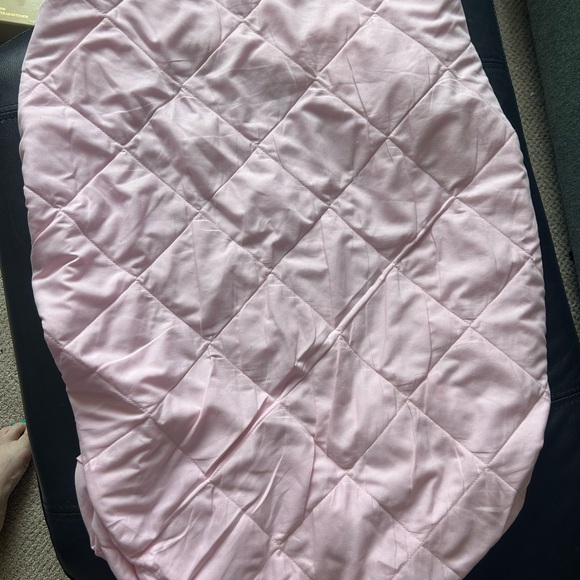 ✨Pink quilted pack n play mattress sheet/cover - Picture 4 of 5